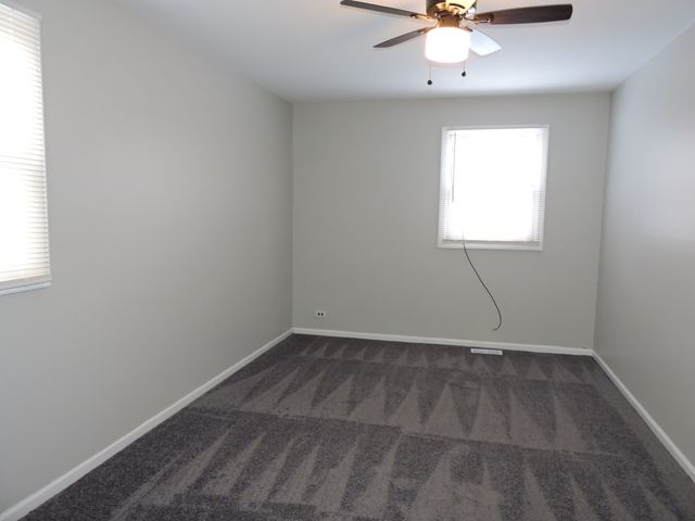 15328 Parkside Drive, Markham, IL 60428