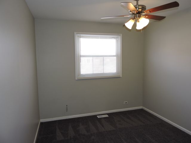 15328 Parkside Drive, Markham, IL 60428