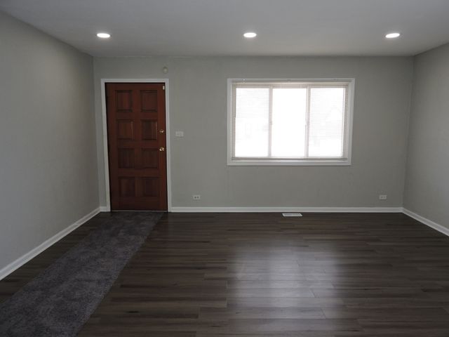 15328 Parkside Drive, Markham, IL 60428