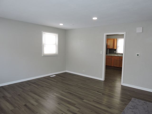 15328 Parkside Drive, Markham, IL 60428