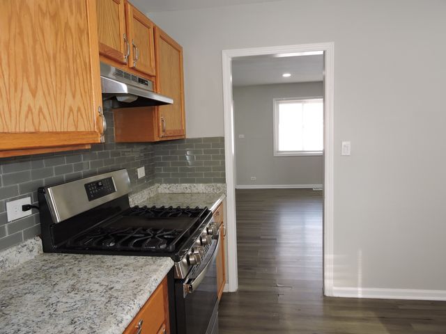 15328 Parkside Drive, Markham, IL 60428