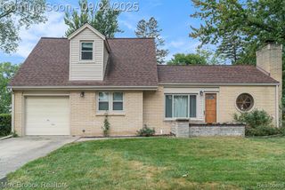 23111 Albion Avenue, Farmington Hills, MI 48336