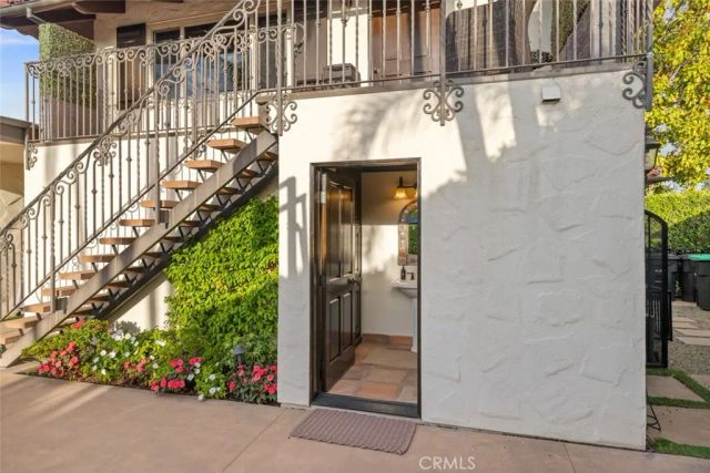 1511 Santiago Drive, Newport Beach, CA 92660