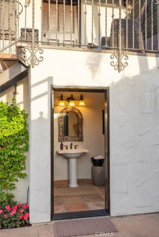 1511 Santiago Drive, Newport Beach, CA 92660