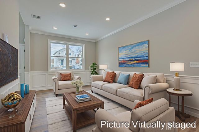 7 Vale Street, Edison, NJ 08817