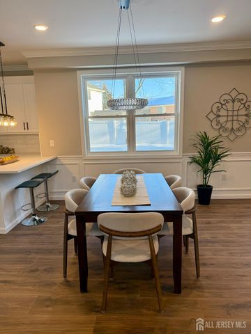 7 Vale Street, Edison, NJ 08817