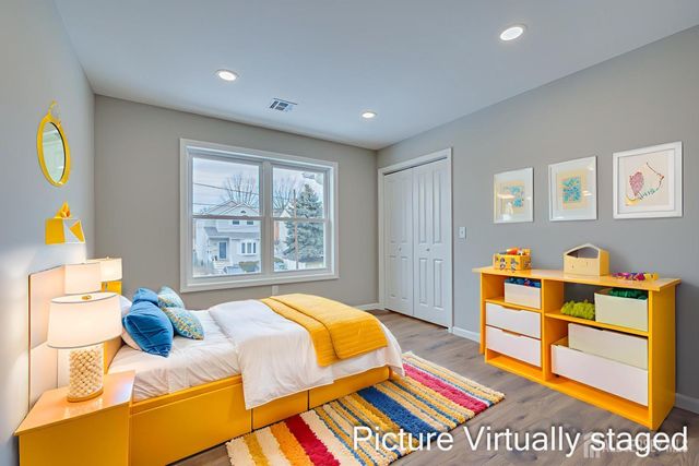 7 Vale Street, Edison, NJ 08817