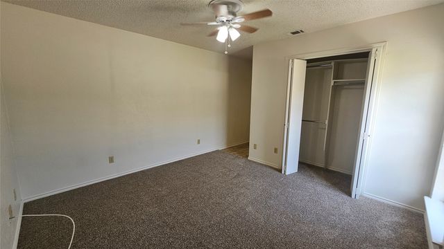 550 E Windsor Avenue, Denton, TX 76209