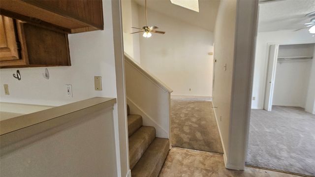 550 E Windsor Avenue, Denton, TX 76209