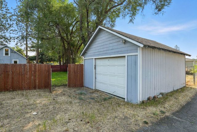 5919 N Howard St, Spokane, WA 99205