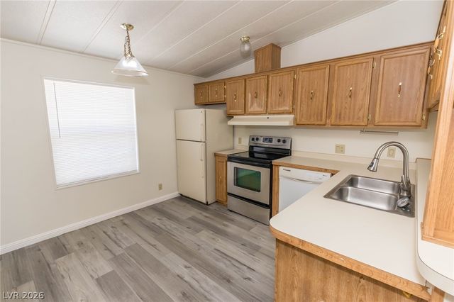 1130 East Mesquite Avenue, Pahrump, NV 89060