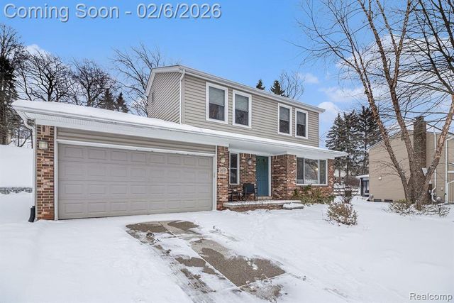 24516 Simmons Drive, Novi, MI 48374