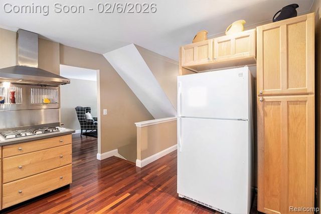 24516 Simmons Drive, Novi, MI 48374