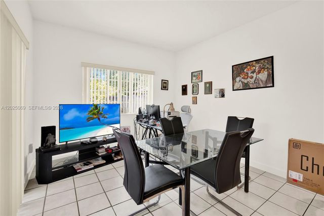 4149 NE 30th St, Homestead, FL 33033