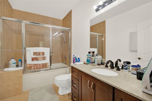 4149 NE 30th St, Homestead, FL 33033