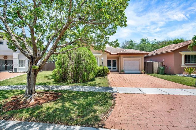 4149 NE 30th St, Homestead, FL 33033