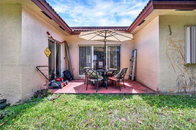 4149 NE 30th St, Homestead, FL 33033