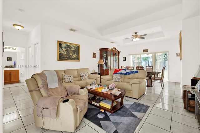 4149 NE 30th St, Homestead, FL 33033
