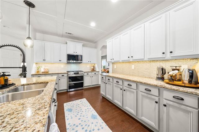 2030 Boxwood Lane, Canton, GA 30114