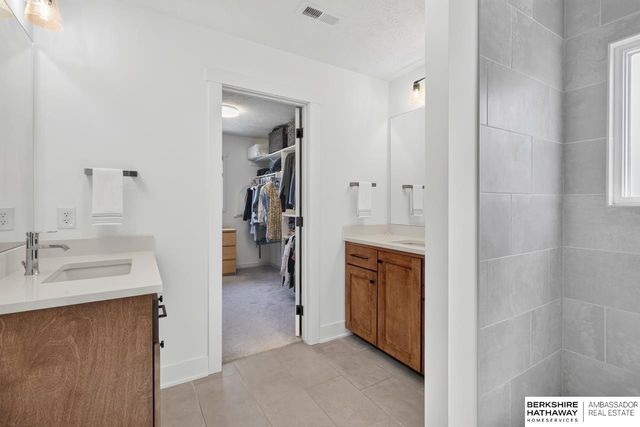 4514 S 219th Street, Elkhorn, NE 68022