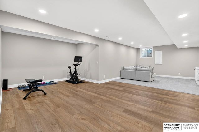 4514 S 219th Street, Elkhorn, NE 68022