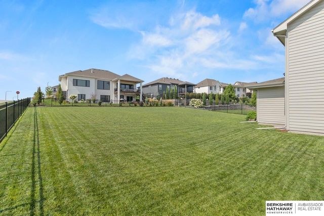 4514 S 219th Street, Elkhorn, NE 68022