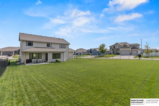 4514 S 219th Street, Elkhorn, NE 68022