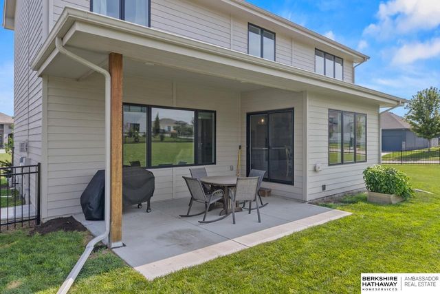 4514 S 219th Street, Elkhorn, NE 68022