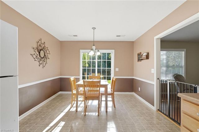 1877 Oakhurst Park Lane, Kernersville, NC 27284