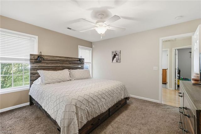 1877 Oakhurst Park Lane, Kernersville, NC 27284