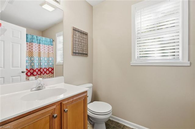 1877 Oakhurst Park Lane, Kernersville, NC 27284