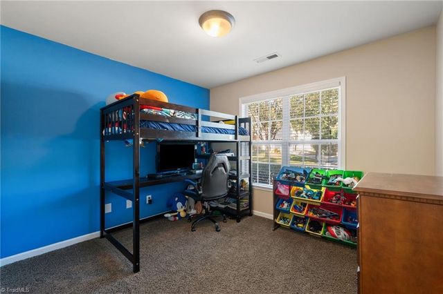 1877 Oakhurst Park Lane, Kernersville, NC 27284