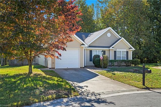 1877 Oakhurst Park Lane, Kernersville, NC 27284