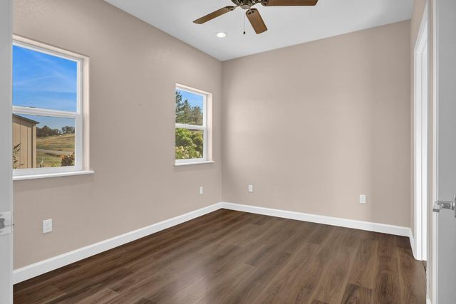 4015-4017 Lasswell Ln, Shingle Springs, CA 95682