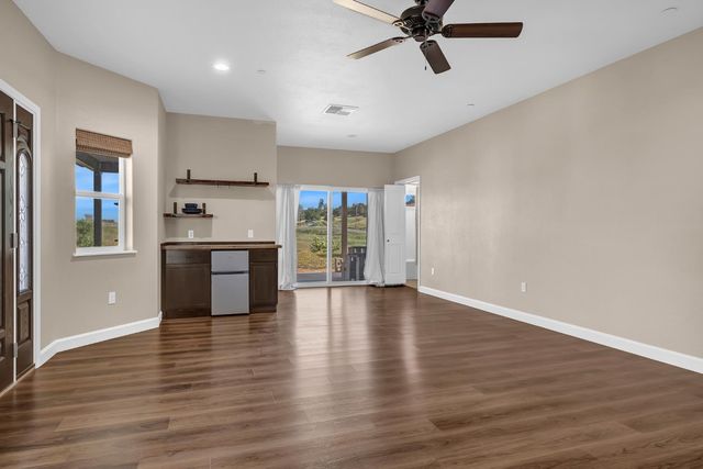 4015-4017 Lasswell Ln, Shingle Springs, CA 95682