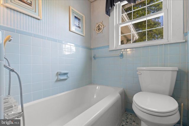 38085 BEACH RD, Coltons Point, MD 20626
