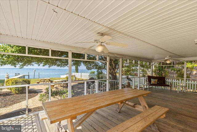 38085 BEACH RD, Coltons Point, MD 20626