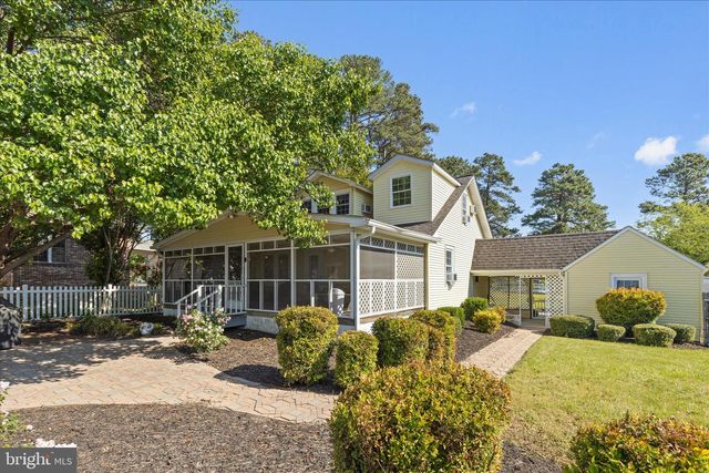 38085 BEACH RD, Coltons Point, MD 20626