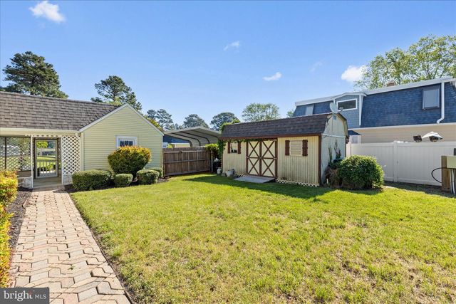 38085 BEACH RD, Coltons Point, MD 20626