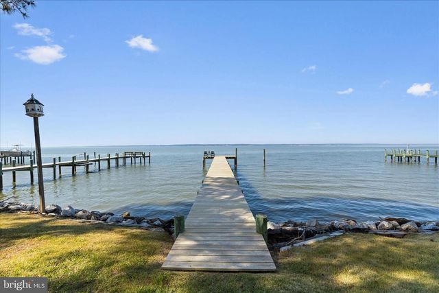 38085 BEACH RD, Coltons Point, MD 20626