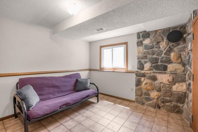 1808 W River Street, Monticello, MN 55362