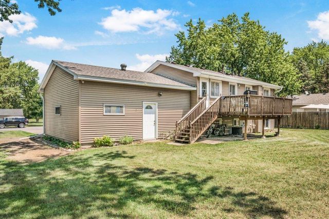 1808 W River Street, Monticello, MN 55362