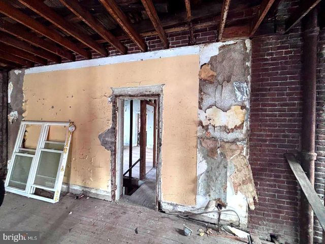 201 SECOND, Trenton, NJ 08611