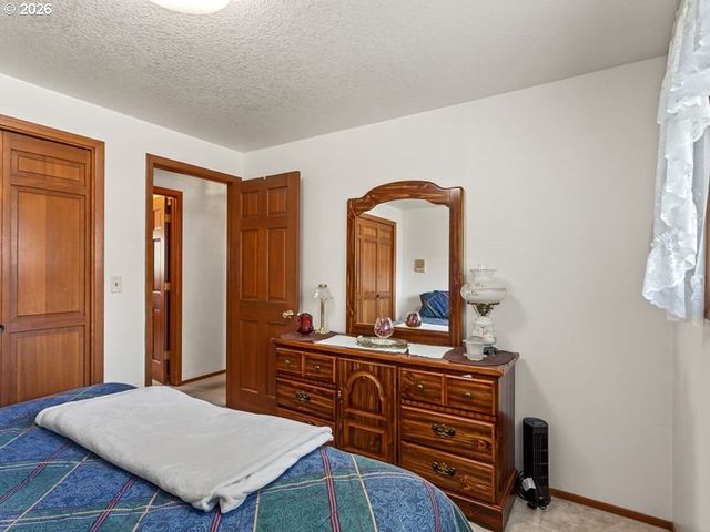 4684 Se CONCORD Rd, Milwaukie, OR 97267