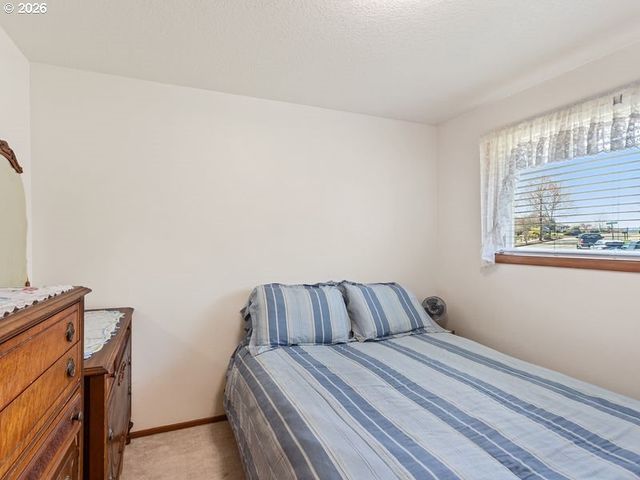 4684 Se CONCORD Rd, Milwaukie, OR 97267