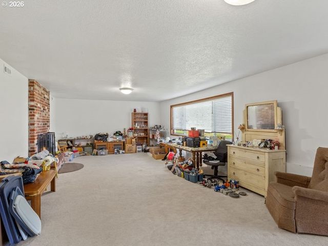 4684 Se CONCORD Rd, Milwaukie, OR 97267