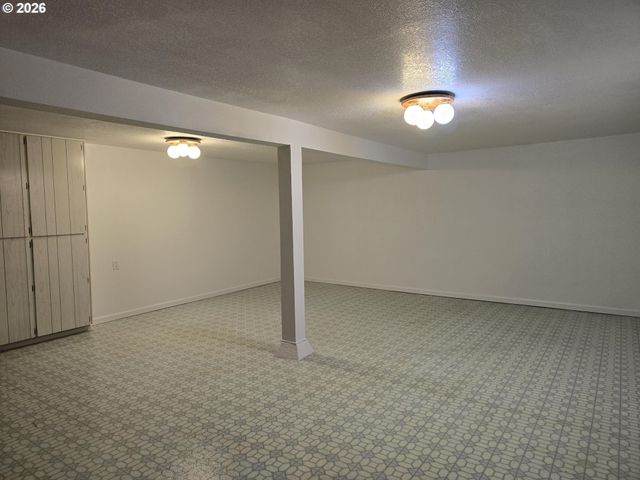 4684 Se CONCORD Rd, Milwaukie, OR 97267