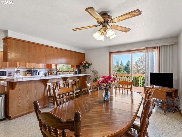 4684 Se CONCORD Rd, Milwaukie, OR 97267