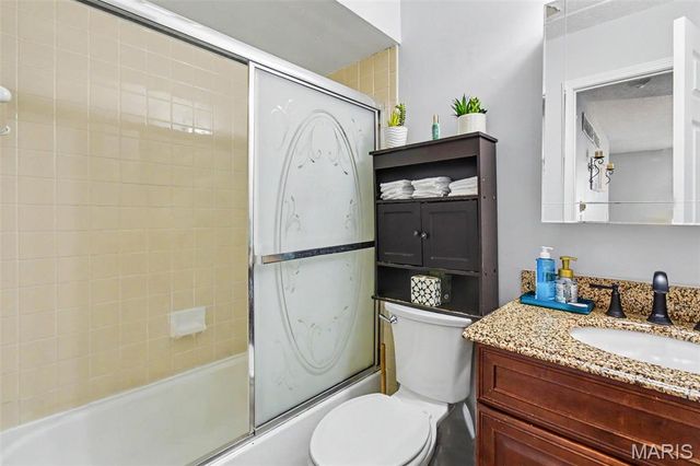 4034 Hounds Hill Drive, Florissant, MO 63034
