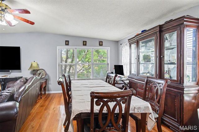 4034 Hounds Hill Drive, Florissant, MO 63034